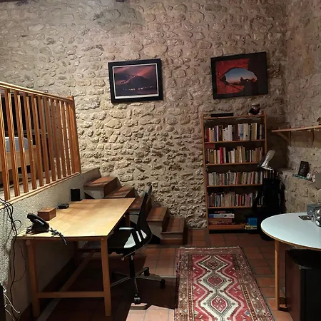 La Au Fond Du Jardin Bed & Breakfast *